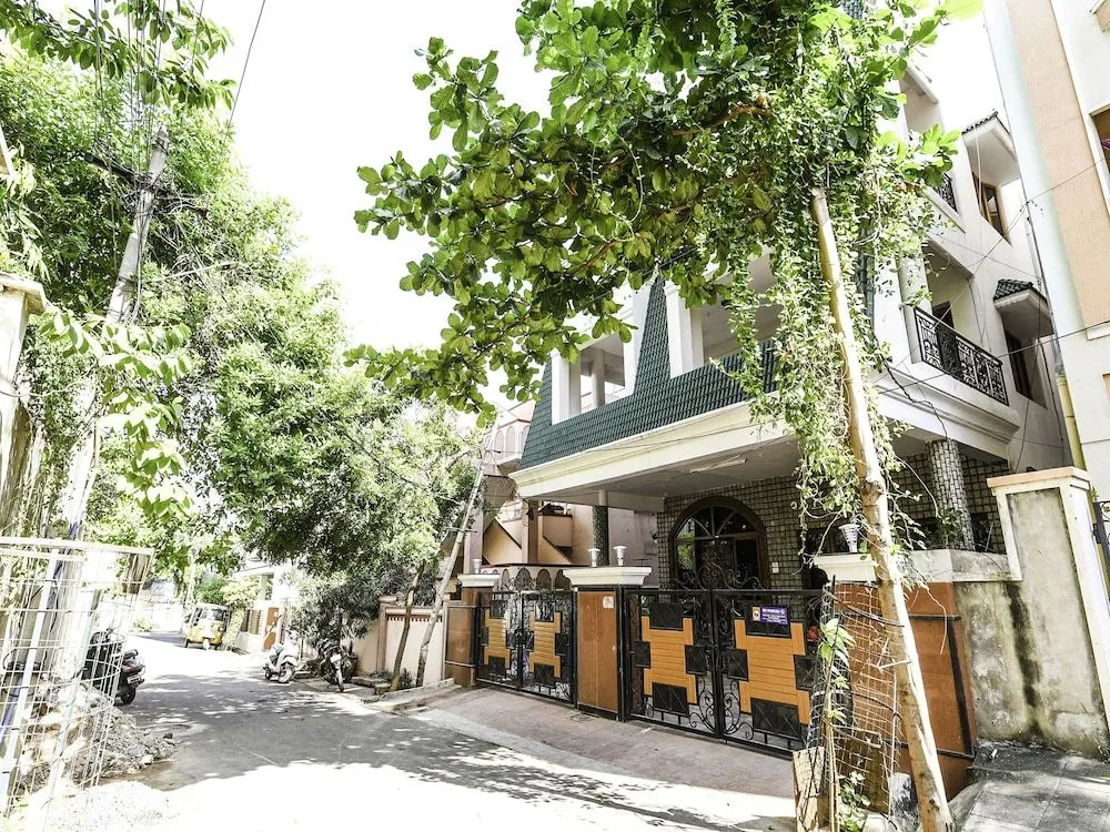 Oyo 22676 Villa 56