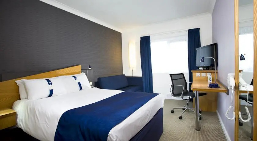 Holiday Inn Express London Chingford — фото