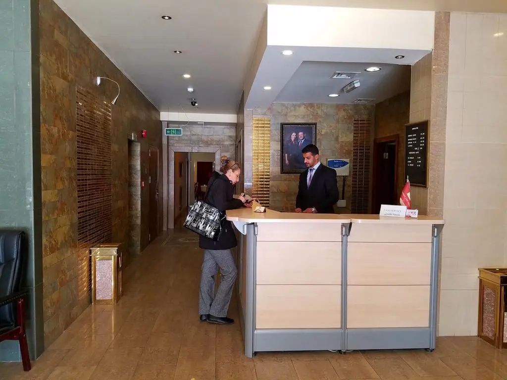 Lobby & Reception