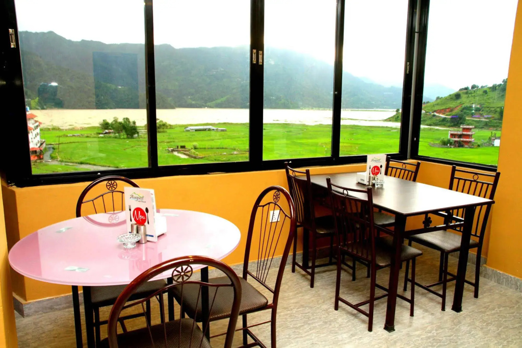 August Lake Resort - Général