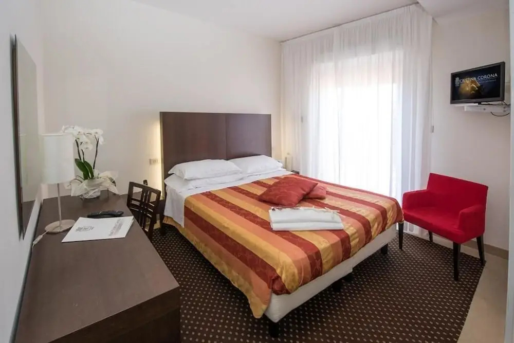 Hotel Cristina Corona - Chambres