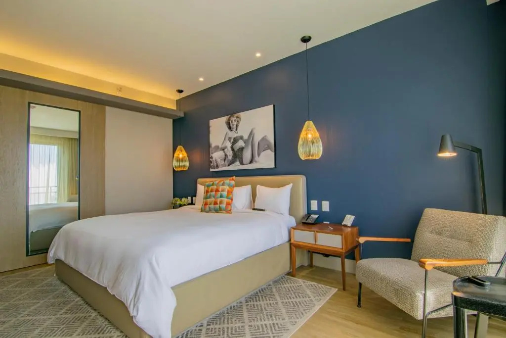 Deluxe Double room with ocean view (full double bed)
