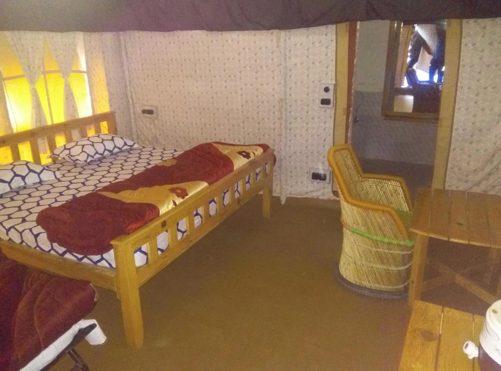 Standard Double room (full double bed)