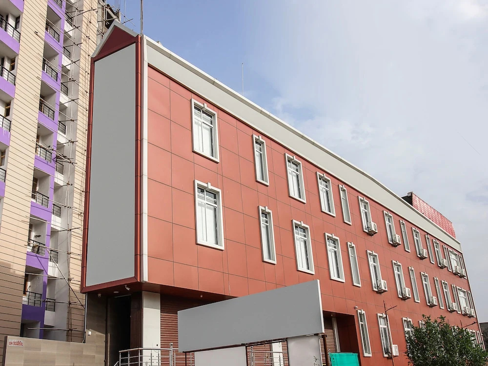OYO 15783 Hotel Shree Kanji Palace