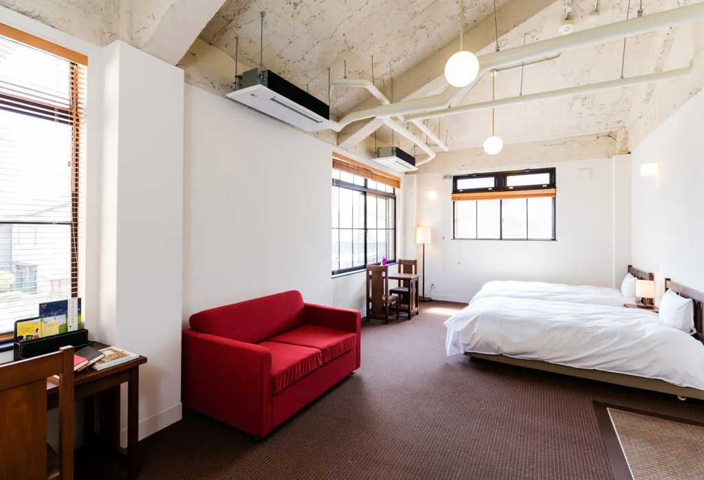 Grand room
