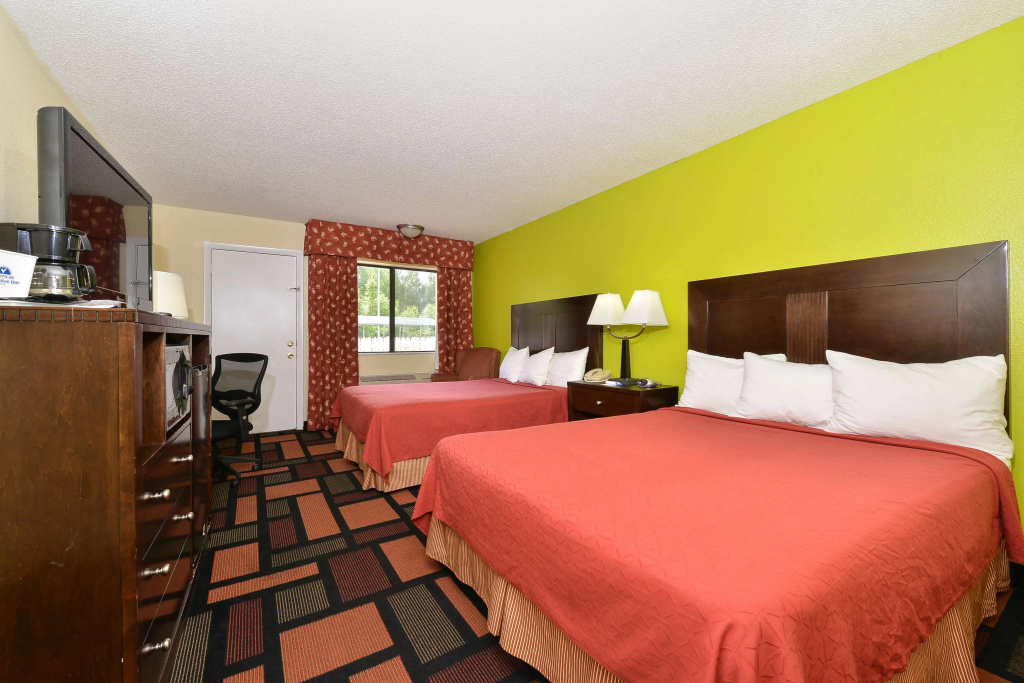 Standard Quadruple room