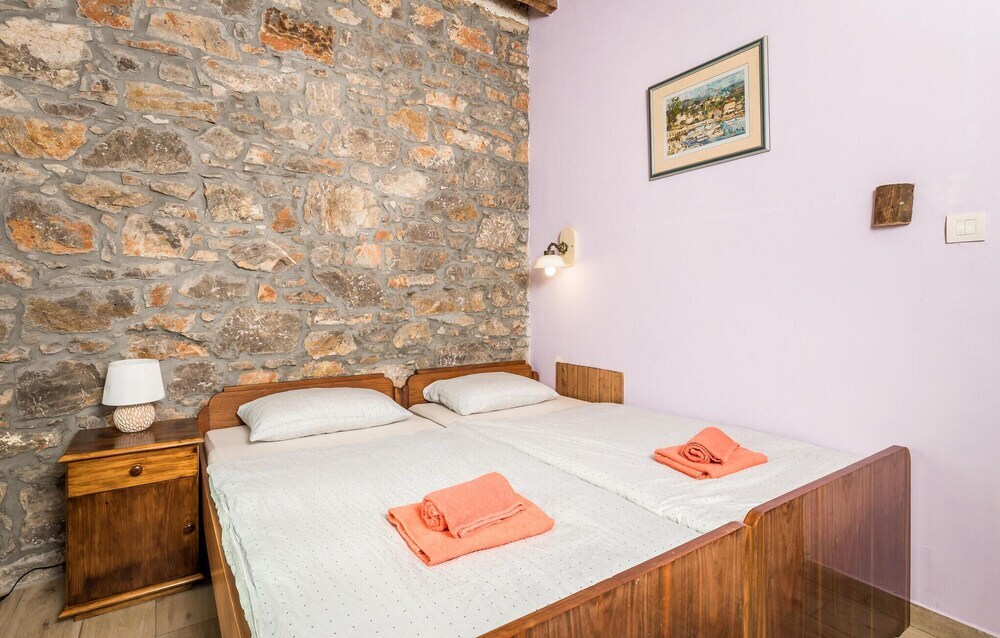 Отель Nice Home in Veprinac with Outdoor Swimming Pool, Hot Tub & 5 Bedrooms, фото 12