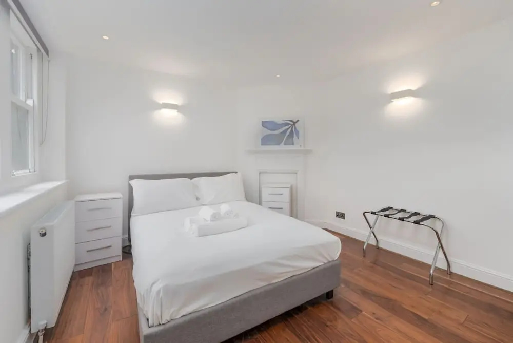 Central London 3 Bed Flat FS4
