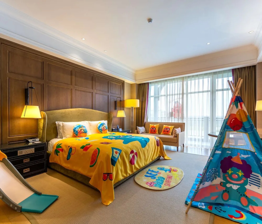 Kiki Dino Family Double room (full double bed)