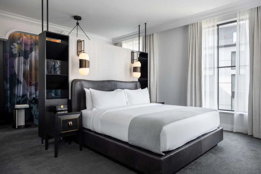 Double Junior Suite (full double bed)