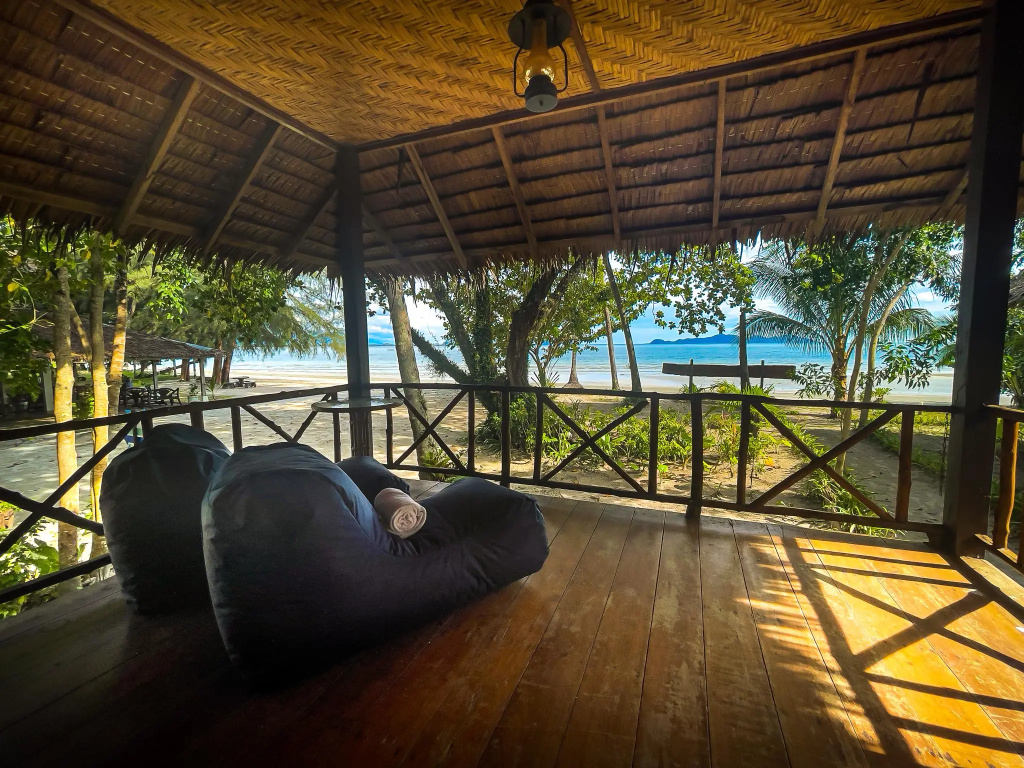 Bungalow beachfront