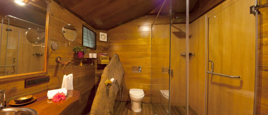 Double Family Cottage with view (full double bed)
