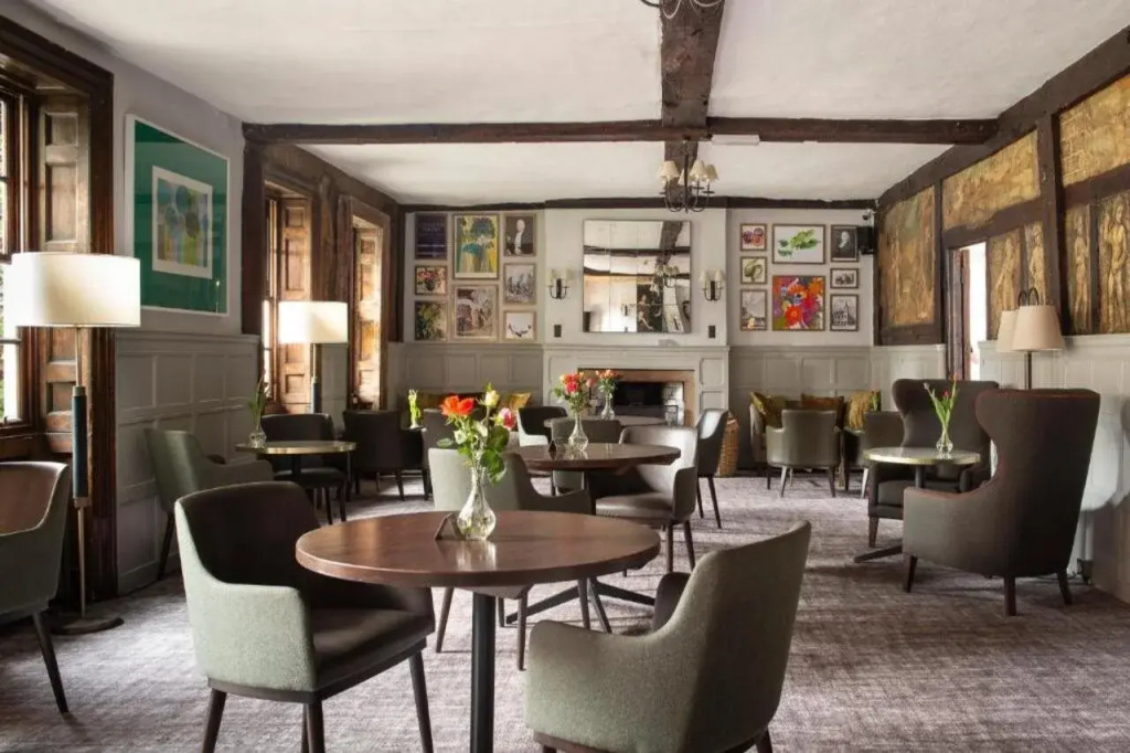 Bush Hotel Farnham - Général