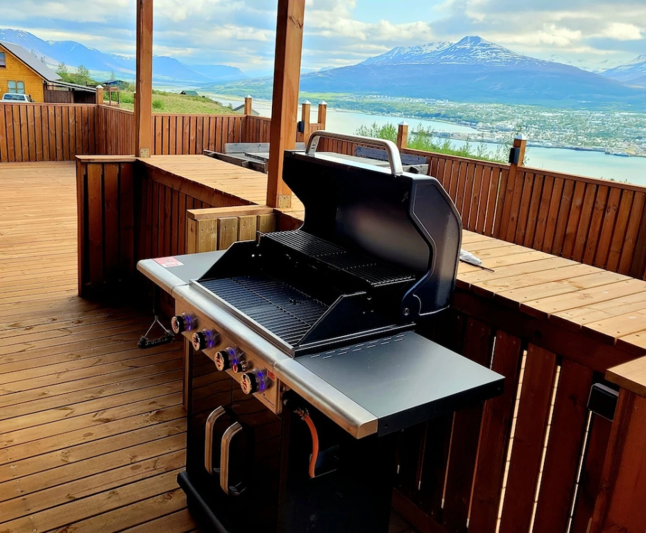 Loghouse with amazing view and sauna