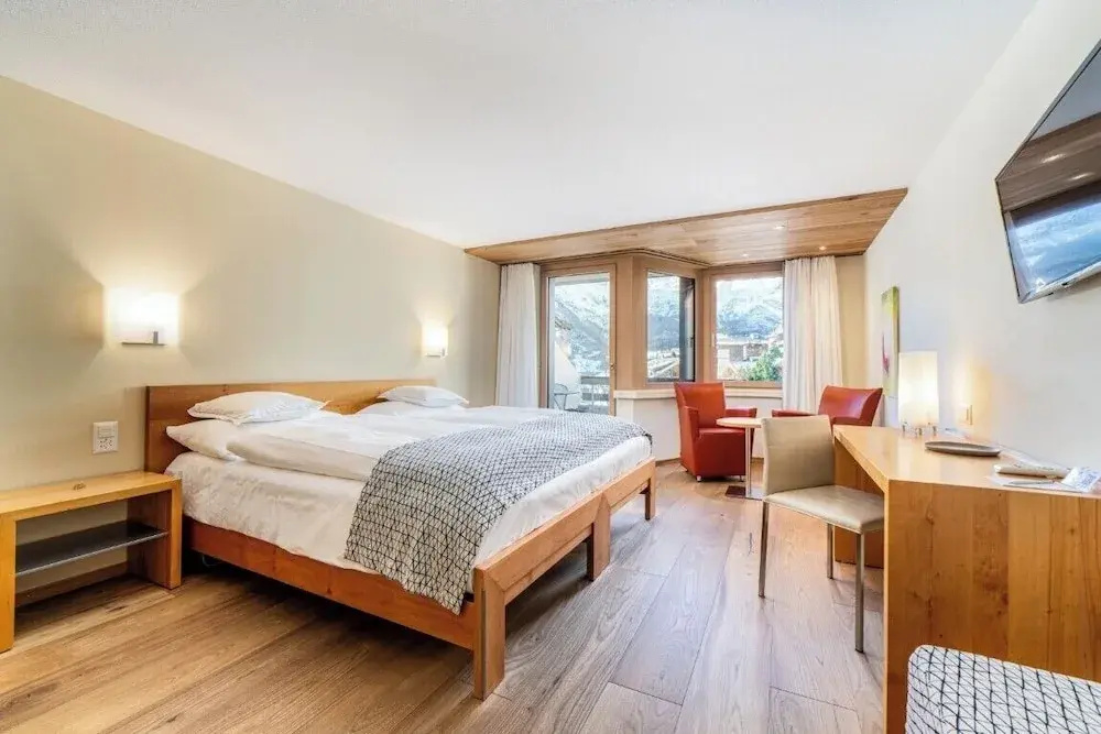 Superior Double room with balcony (full double bed)