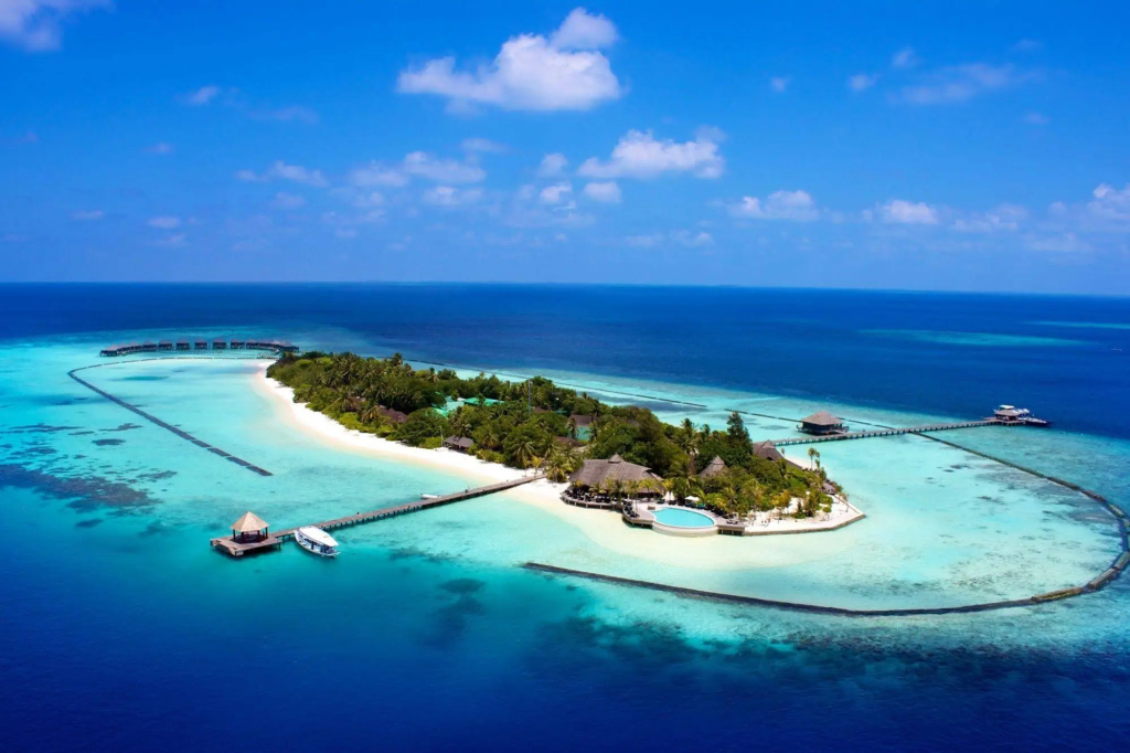 Komandoo Maldives Island Resort — фото
