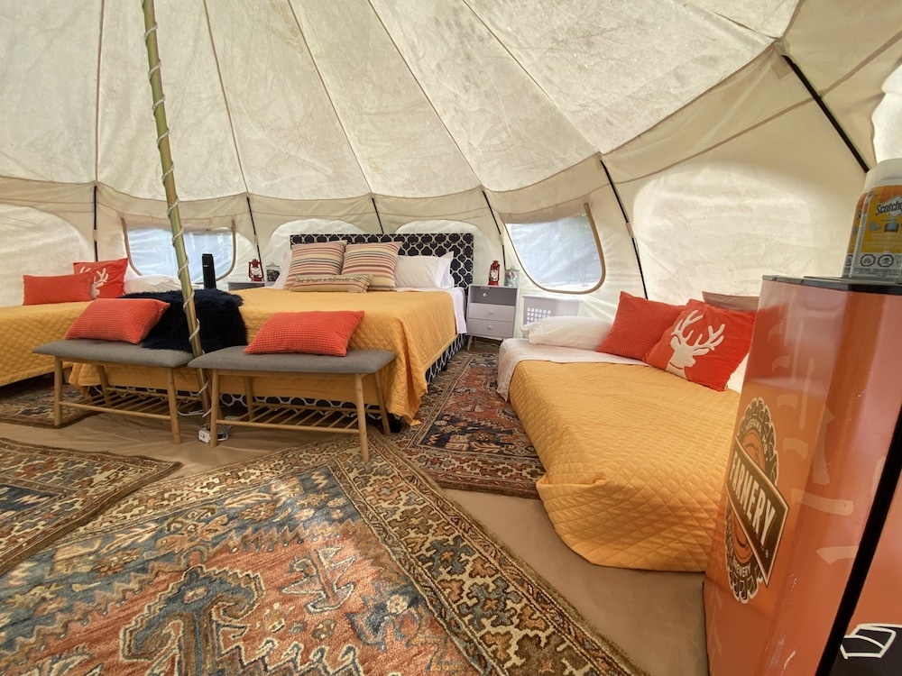 Stay549 - Adults Only Bed and Breakfast — 4