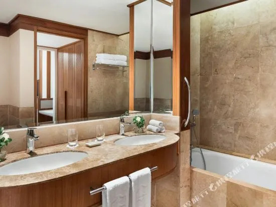 Shangri-La's Rasa Sayang Resort & Spa