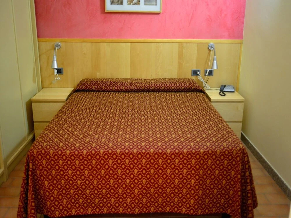 House Hotel Malpensafiera - фото 3