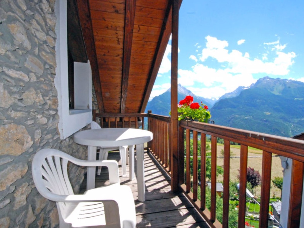 Balcony & Terrace