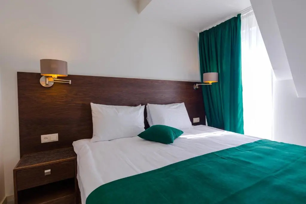 Standard Double room with balcony (full double bed)