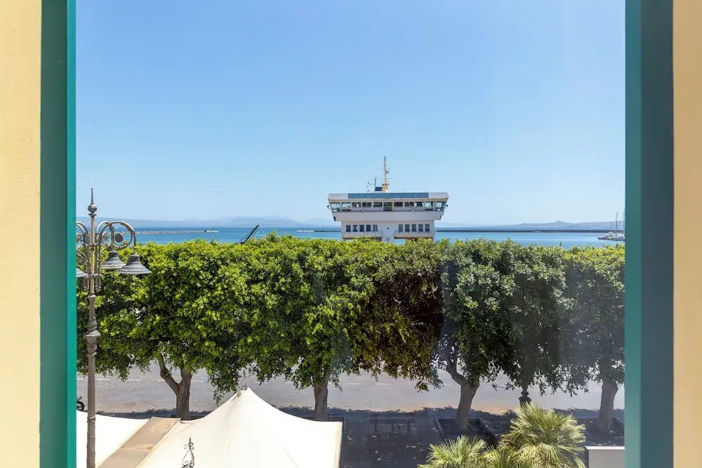 Hotel photo 12