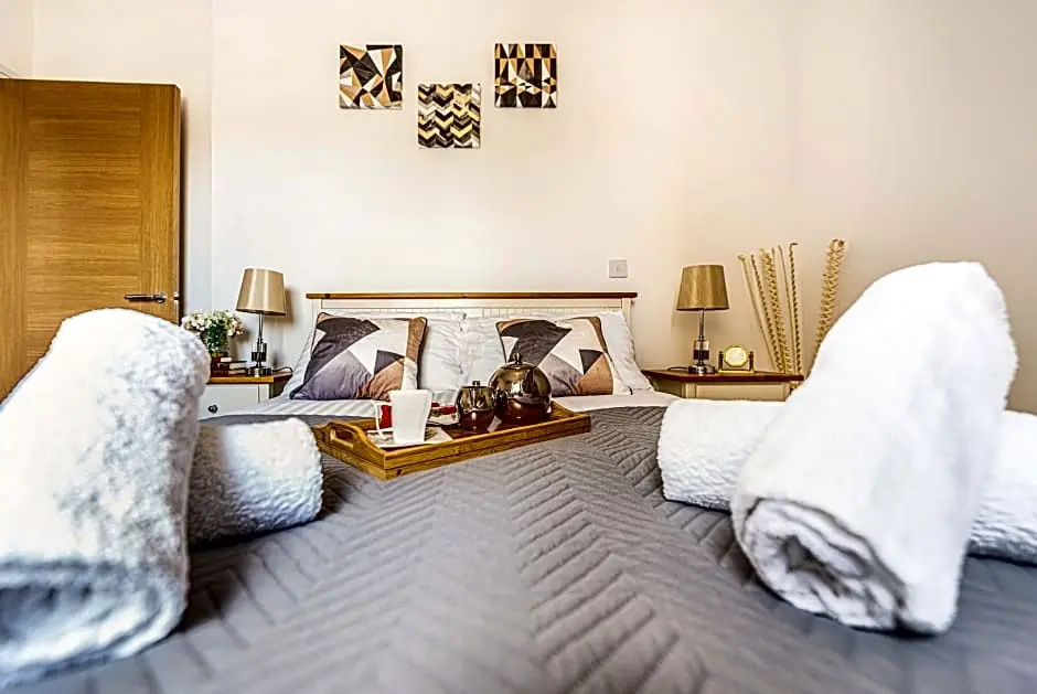 Mission Wave - Venture Apartment