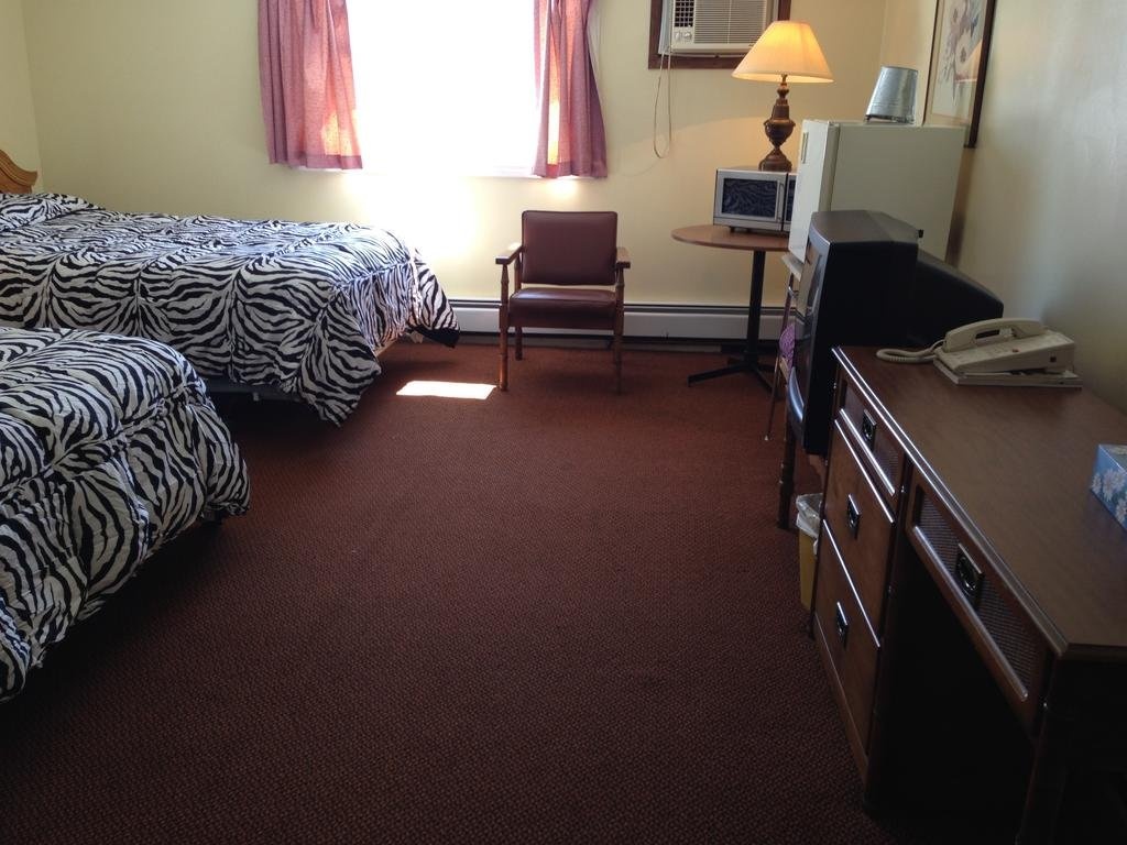 Englehart Inn — 5