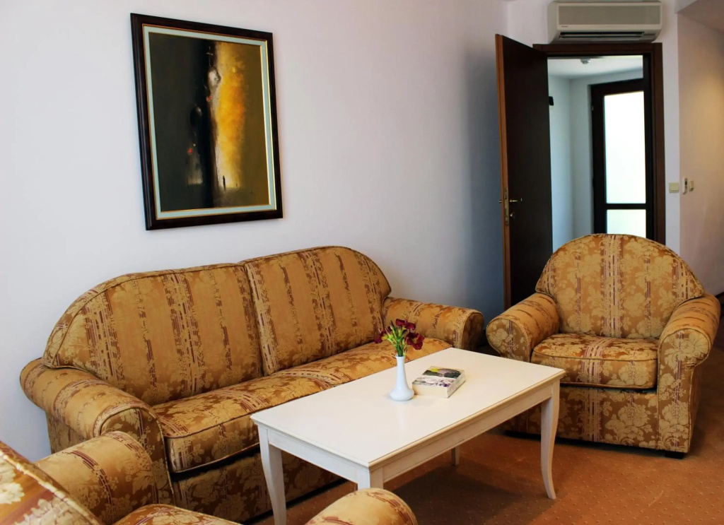 Helena VIP Villas and Suites - фото 3