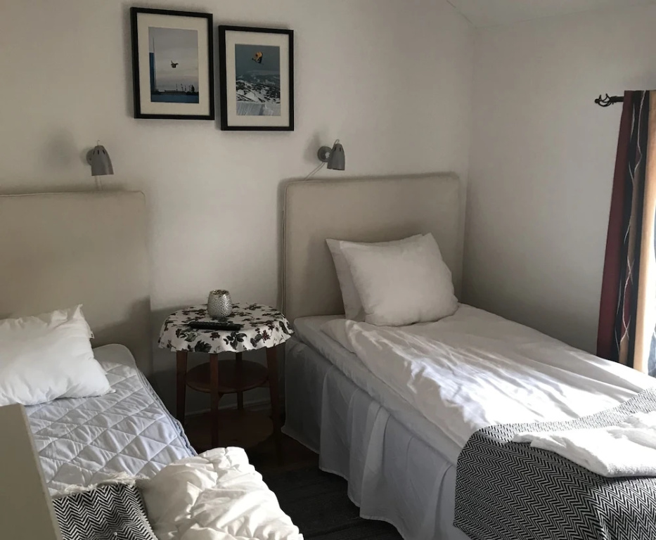 Economy room