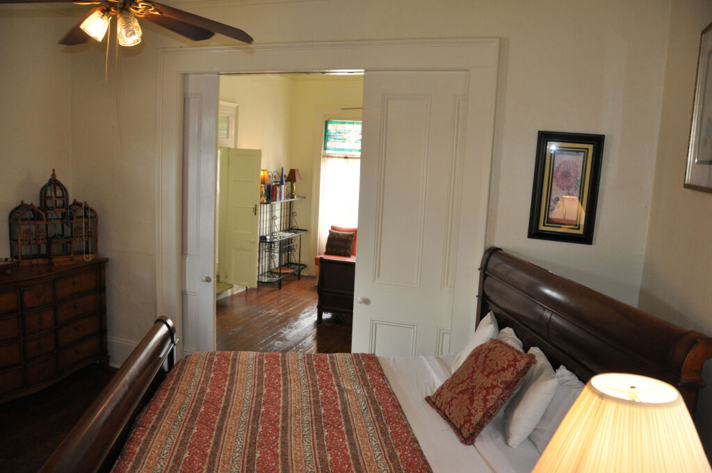 Historic Mardi Gras Inn by null