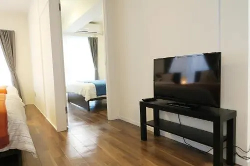 Shinsaibashi East Design Apartment