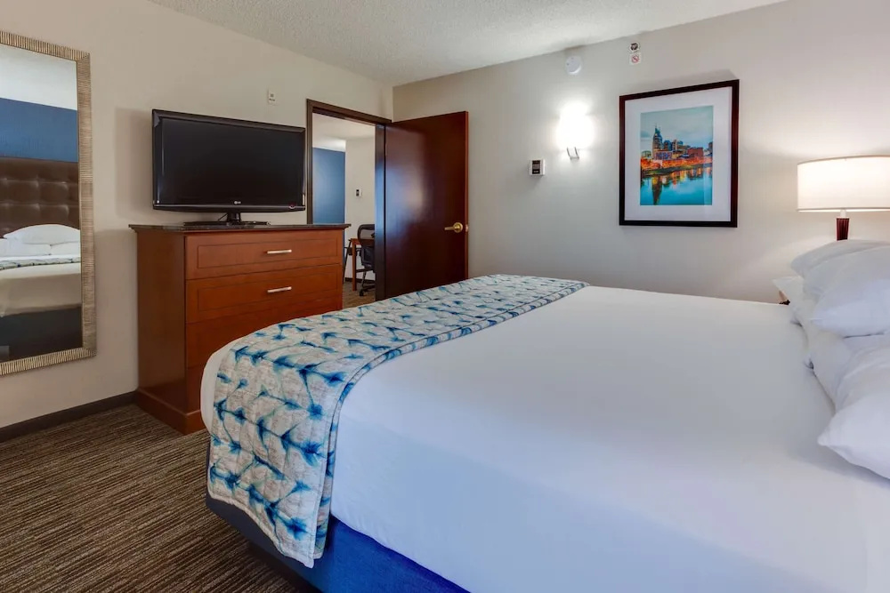 Drury Inn & Suites Nashville Airport - Chambres