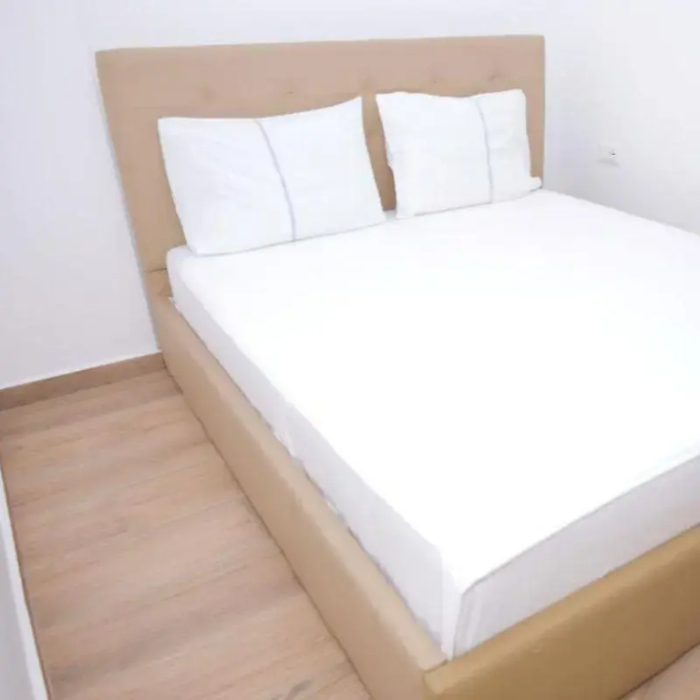 Standard Double room with balcony (full double bed)
