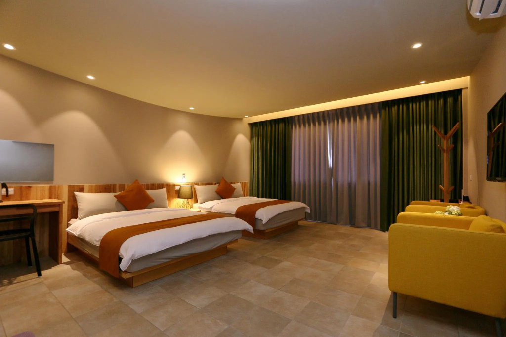 Standard Double room (twin beds)