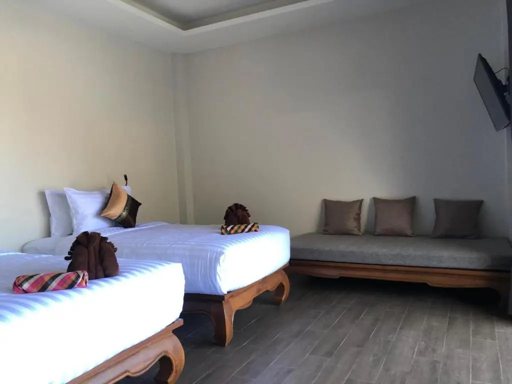 Standard Double room with pool view (full double bed)