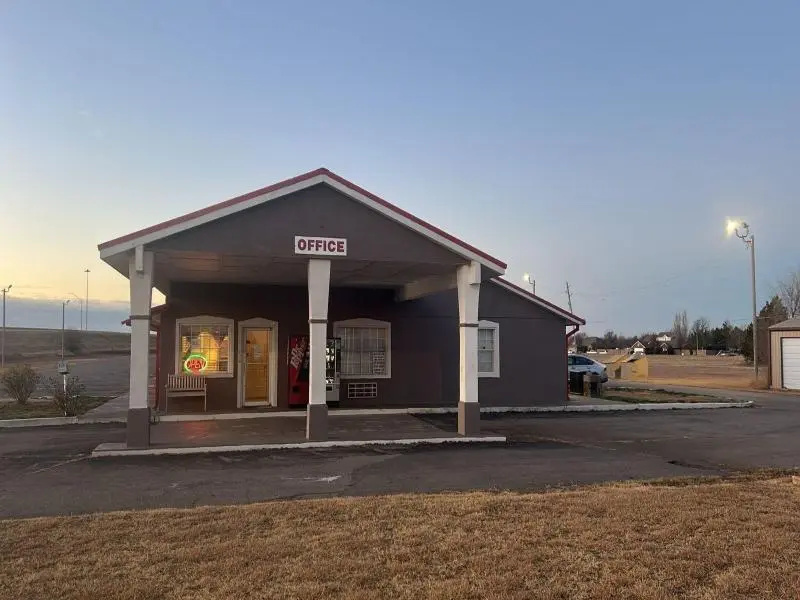 Hiway Inn Express Of Elk City
