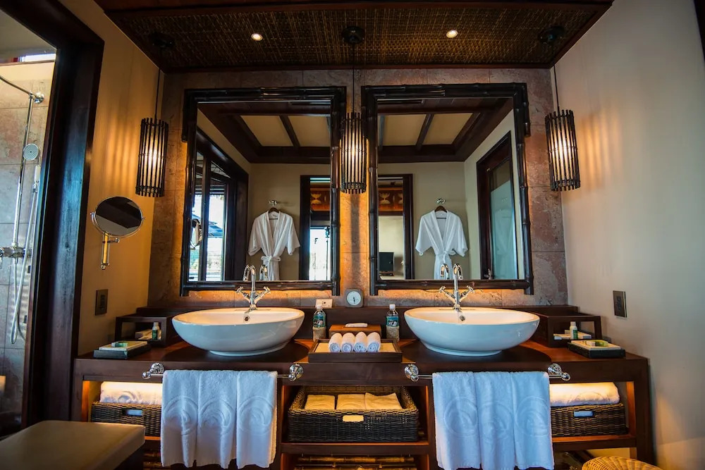 The Pristine Villas and Bungalows at Palau Pacific Resort - фото 8