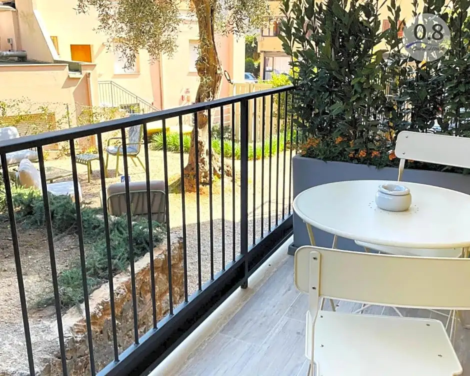 0.8 Guest House