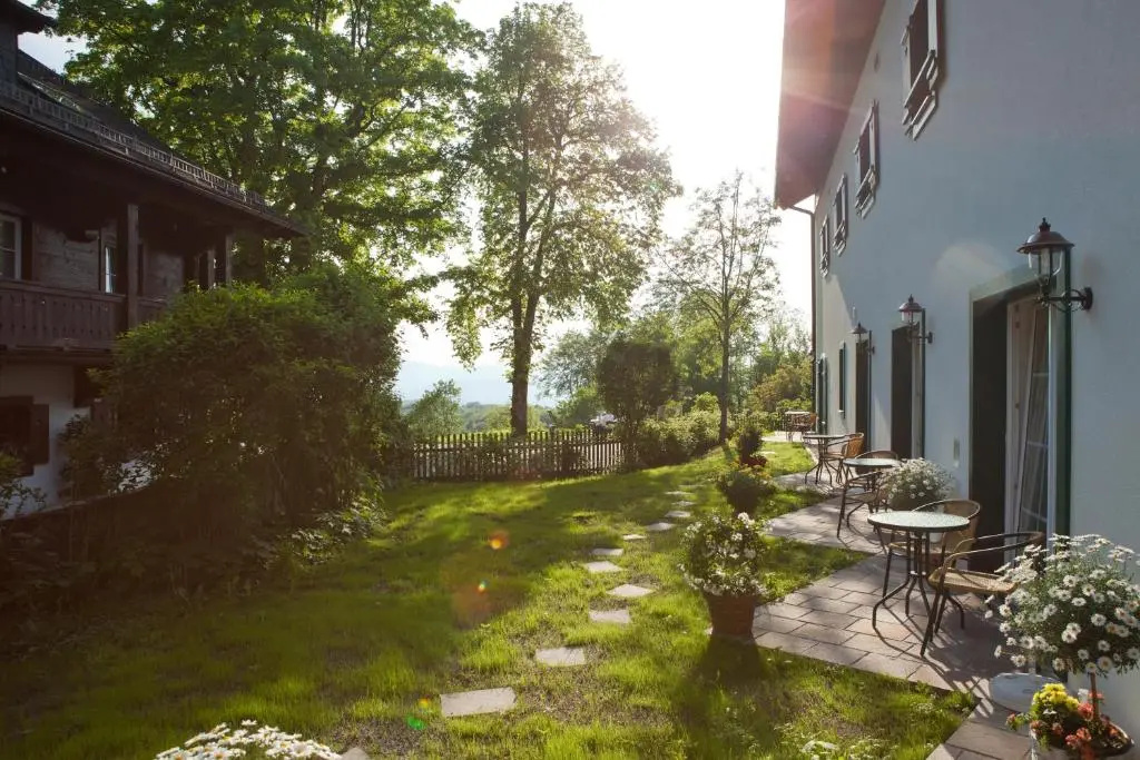 Romantik Hotel die Gersberg Alm mit Panorama über Salzburg und Outdoorpool ab Mai - Chambres