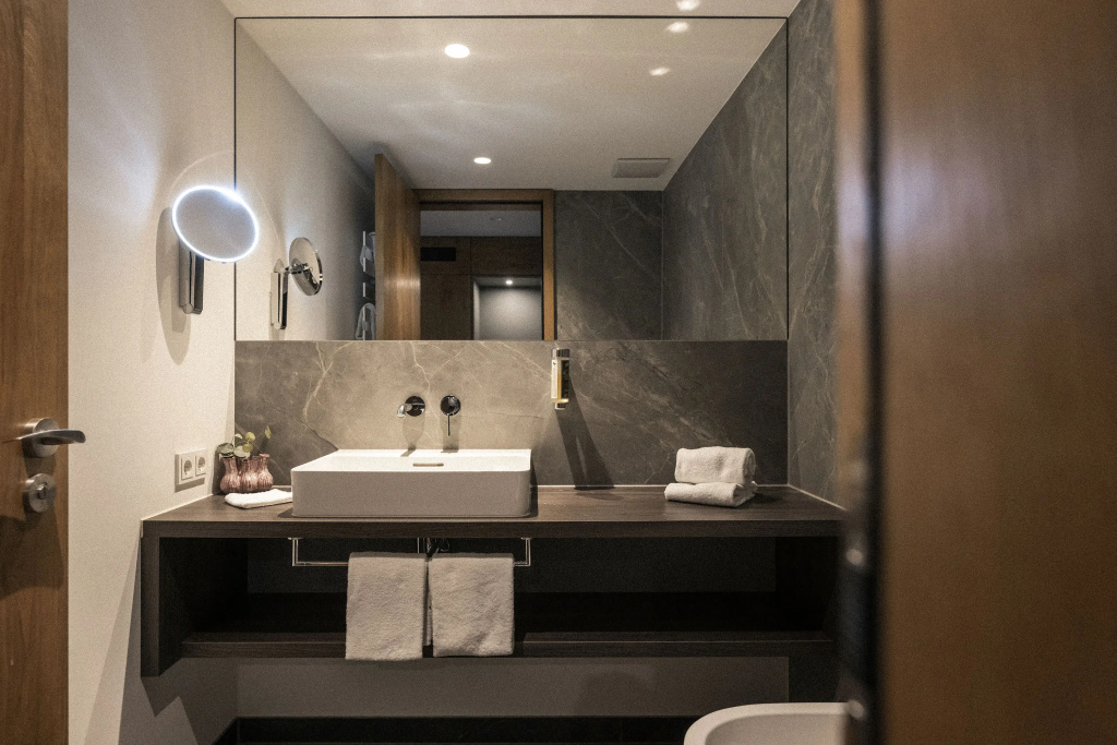 Suite with balcony