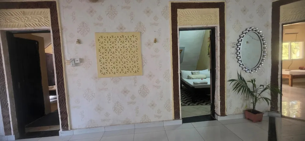 Luxurious 4-bedroom Holiday House With Pool Access in Diani Beach