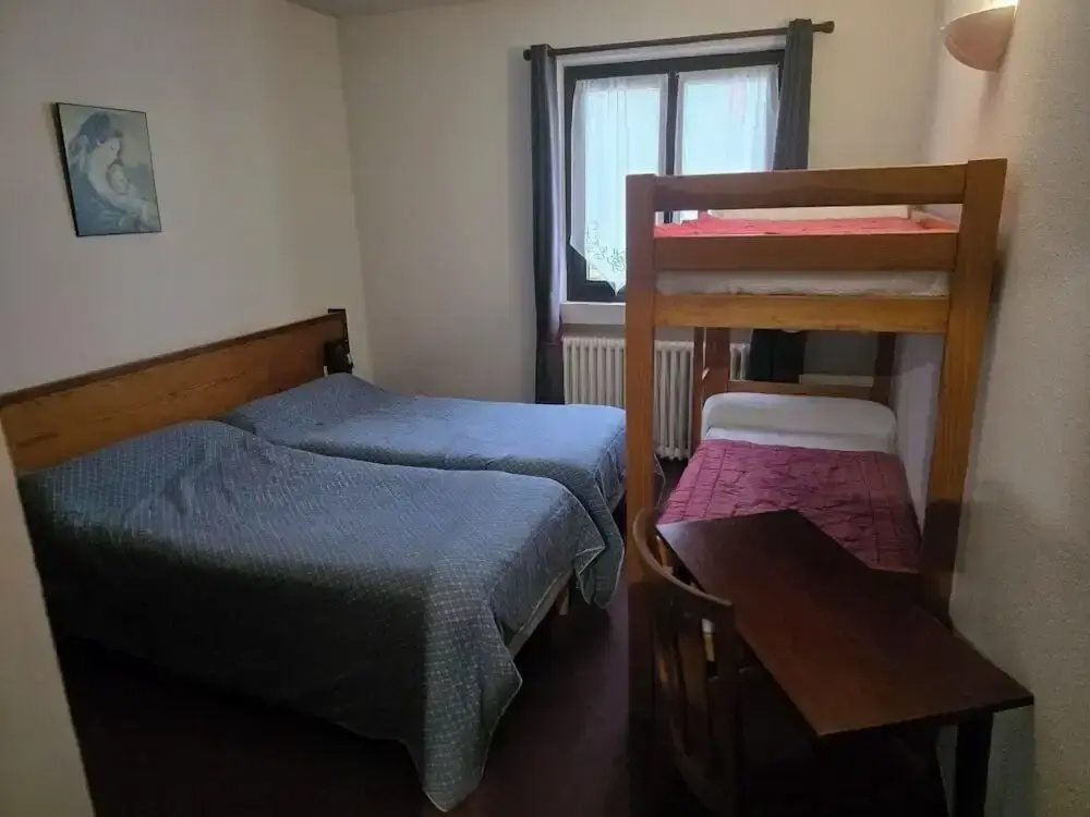 Classic Quadruple room with mountain view