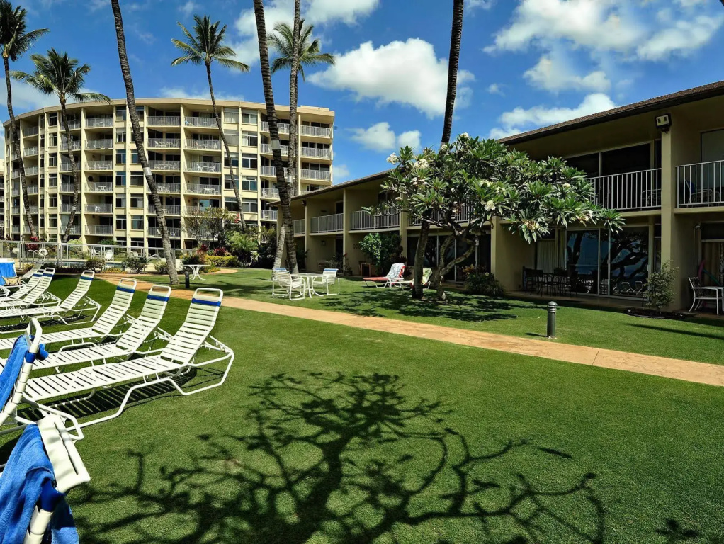 Hale Pau Hana Beach Resort - Général