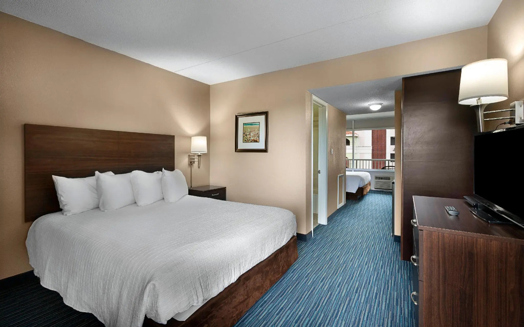 Standard Quadruple room