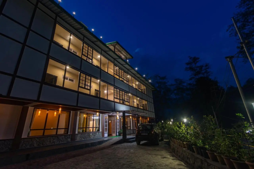 Hotel 100 Petals Gangtok 12 Mins From Mg Marg