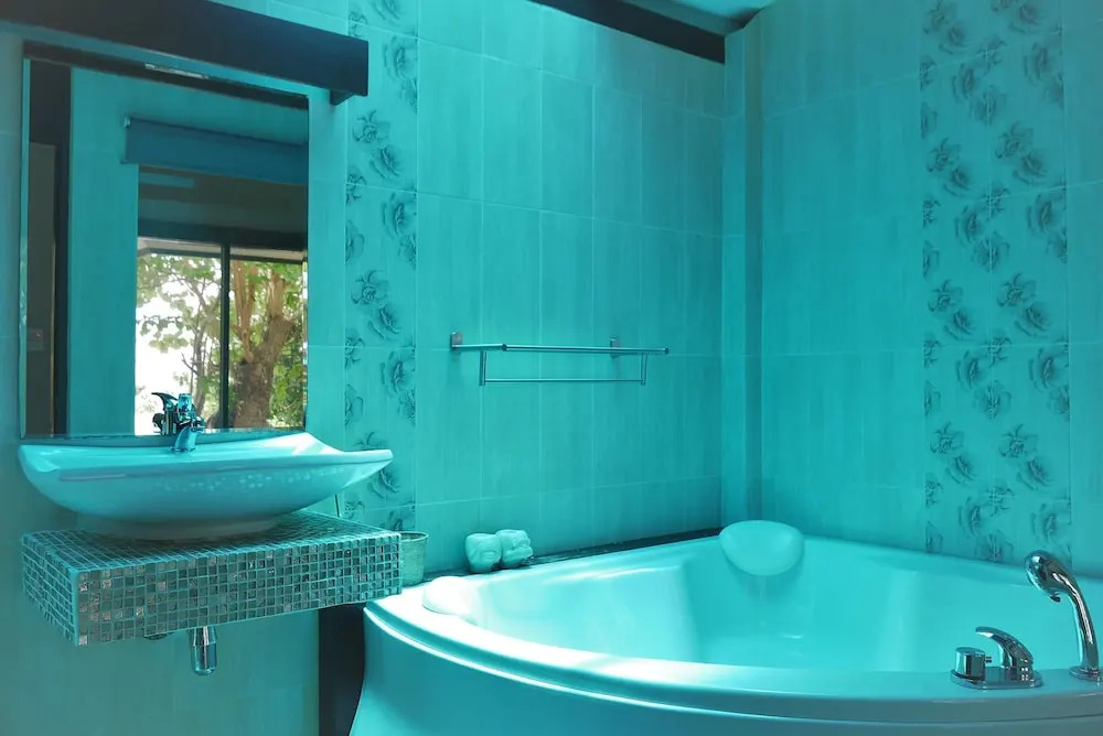 Люкс Business рядом с пляжем в Samet Ville Resort