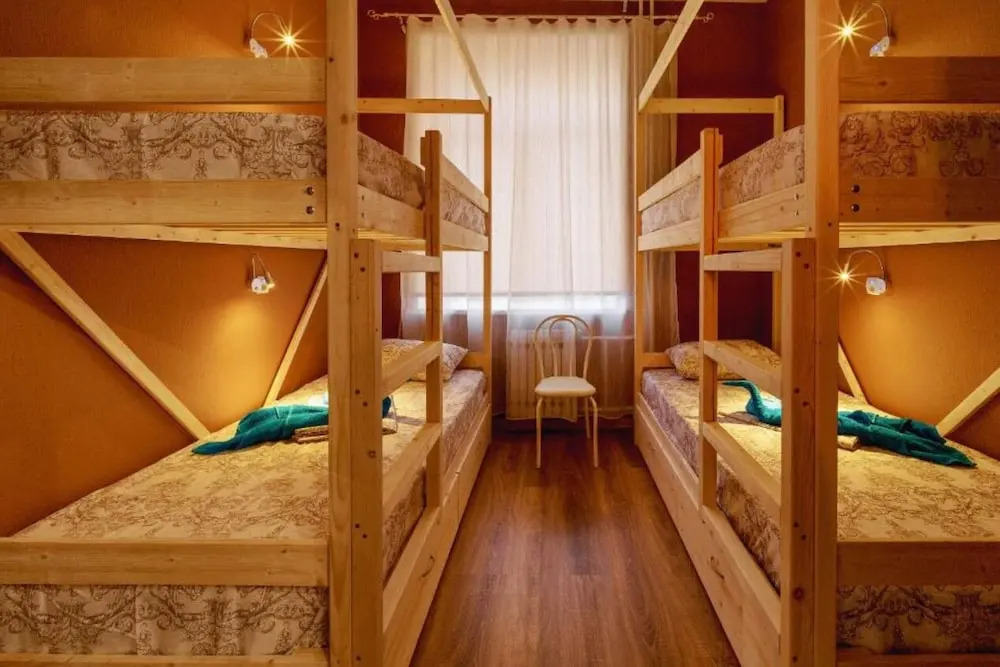 Кровать в общем номере в 1st`hostel