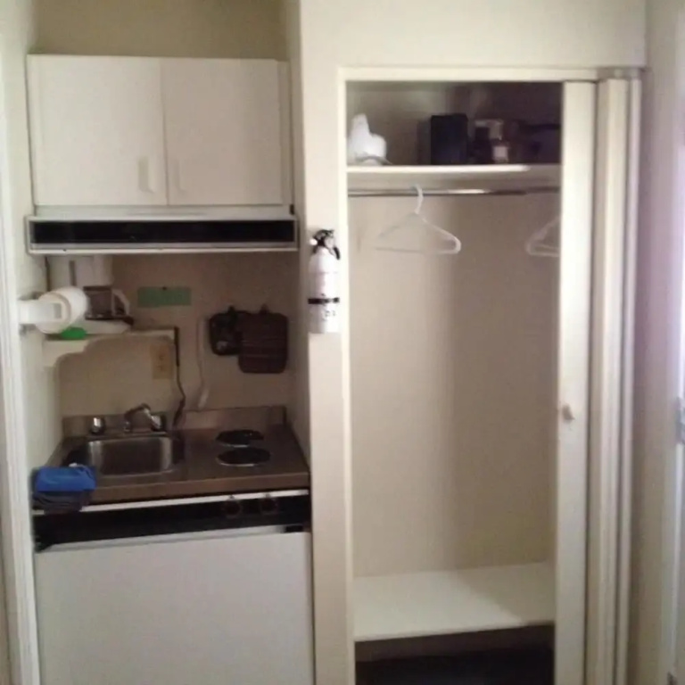 Classic Double room with sea view (full double bed)