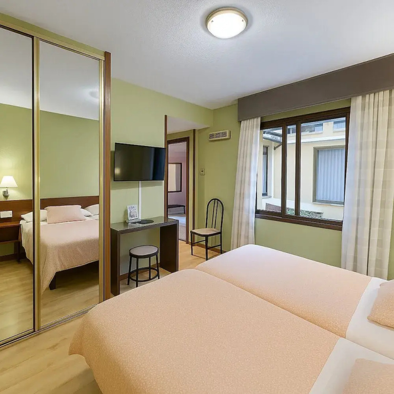 Standard Double room (twin beds)